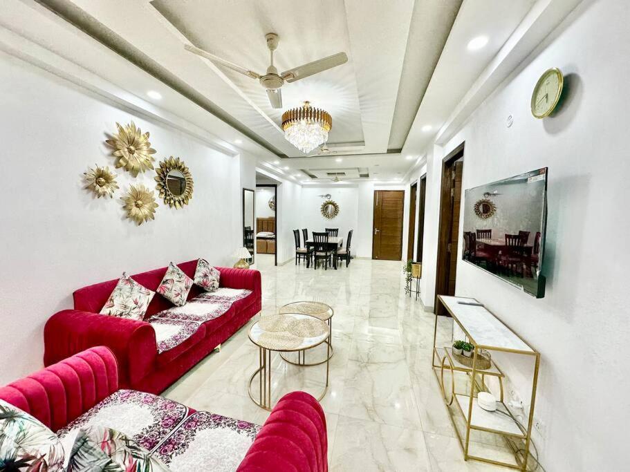 Apartment Forest Vistas A Luxury Vasant Kunj Gem