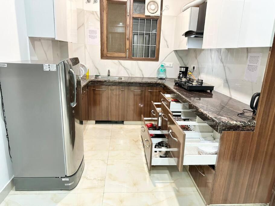 Apartment Forest Vistas A Luxury Vasant Kunj Gem *